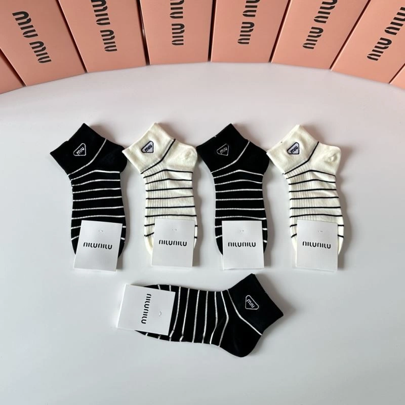 Resilient Miu Miu Socks 273482