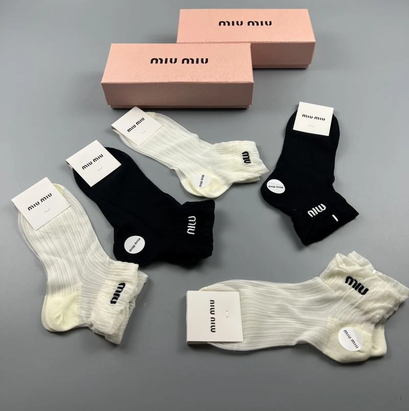 Miu Miu Socks Comfortable 274611