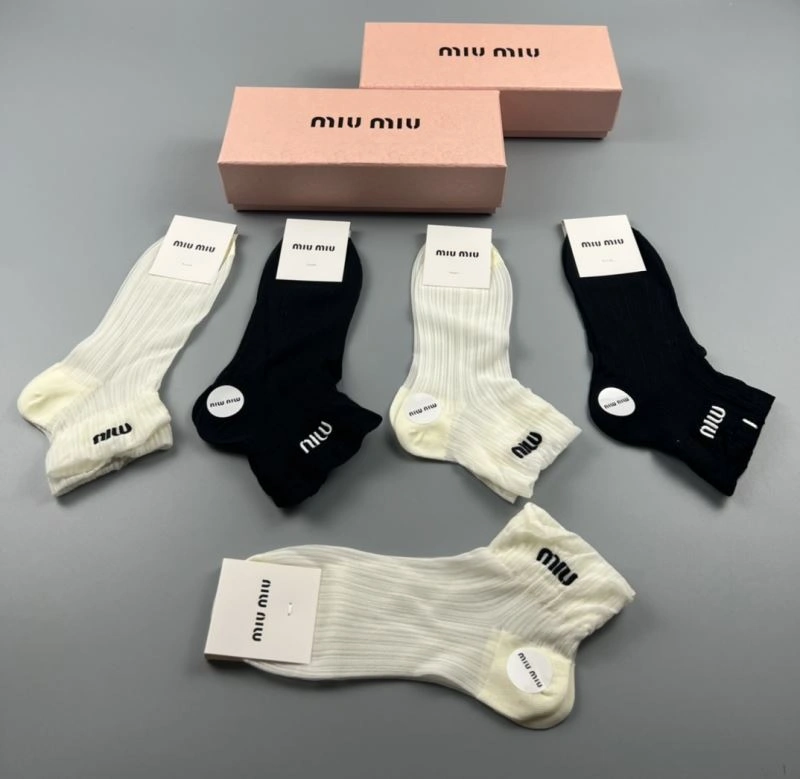 Miu Miu Socks Comfortable 274611