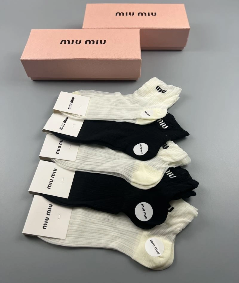 Miu Miu Socks Comfortable 274611