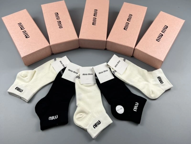 Miu Miu Socks Compact 274608