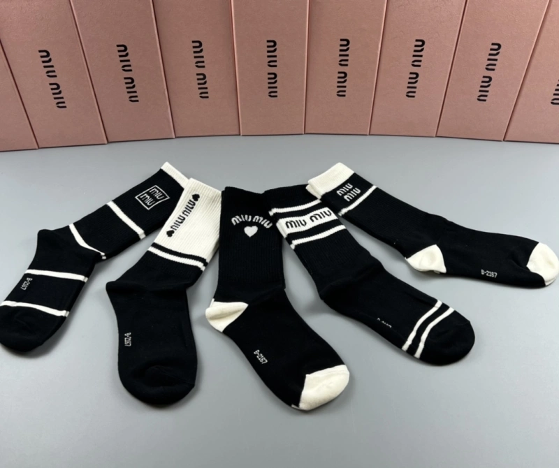 Miu Miu Socks Youthful 274414