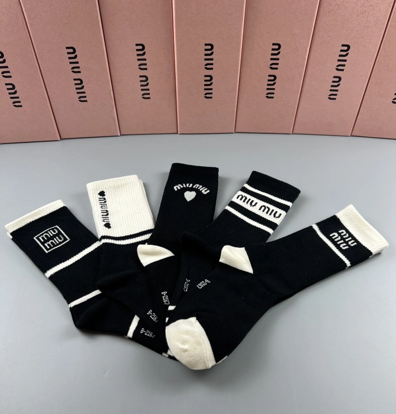 Miu Miu Socks Youthful 274414