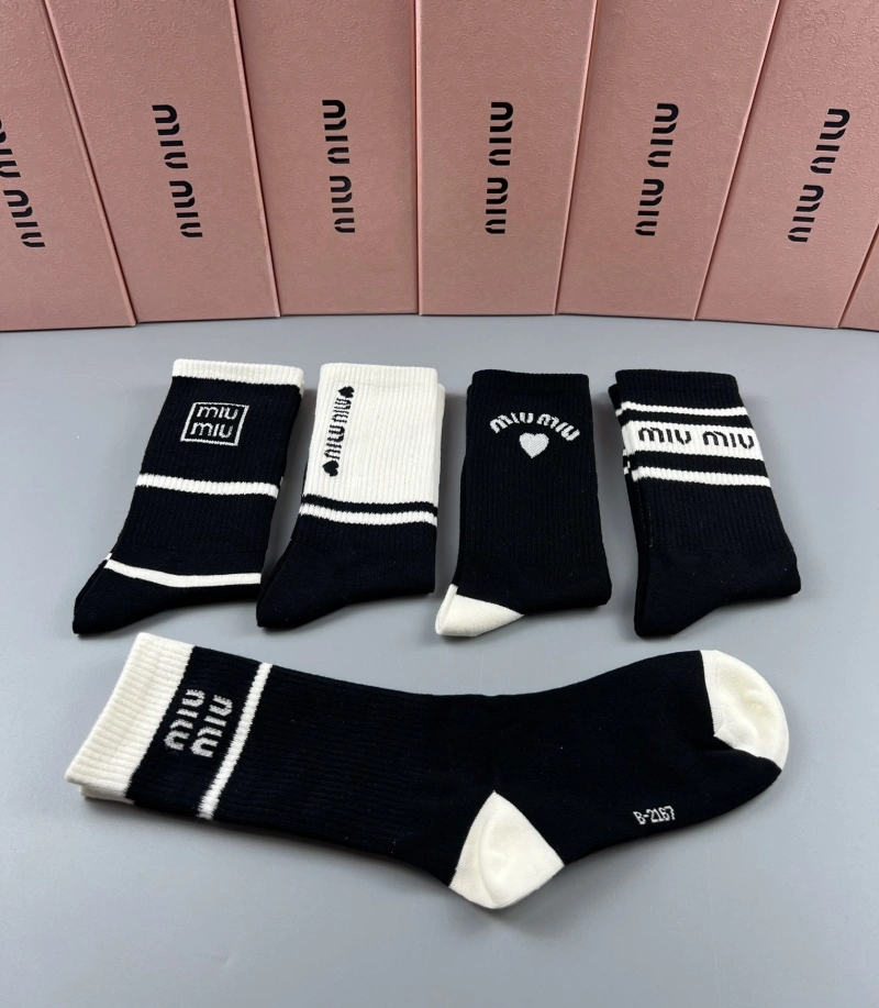 Miu Miu Socks Youthful 274414