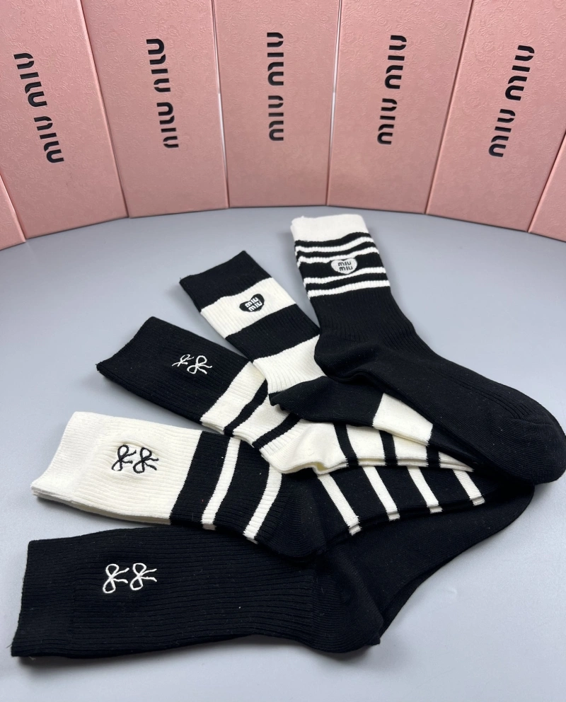 Miu Miu Socks Resilient 274434