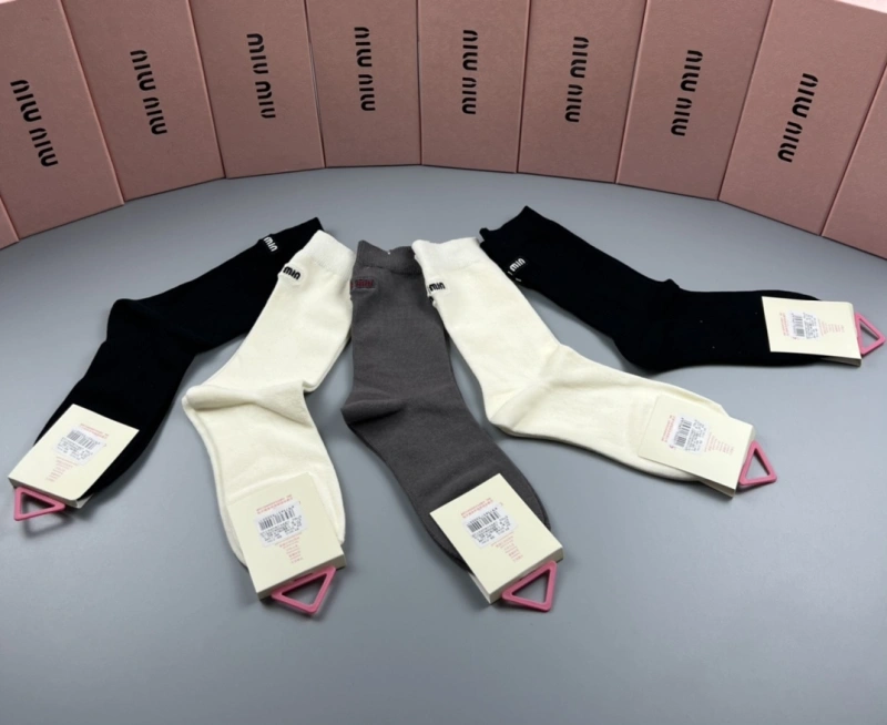 Elegant Miu Miu Socks 274426