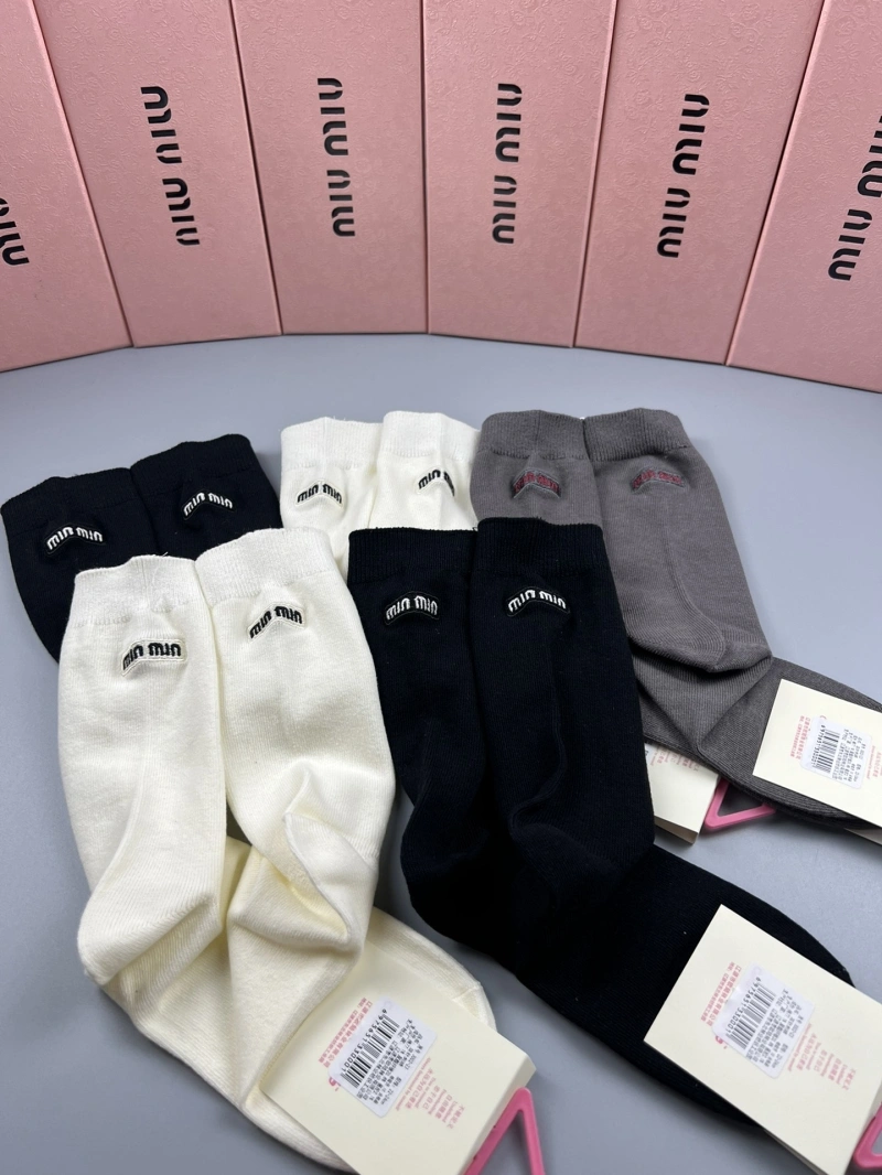 Elegant Miu Miu Socks 274426