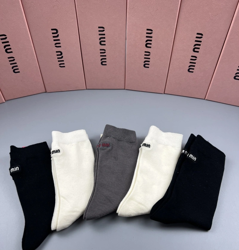 Elegant Miu Miu Socks 274426