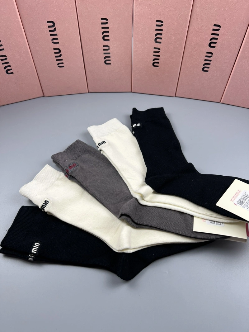 Elegant Miu Miu Socks 274426