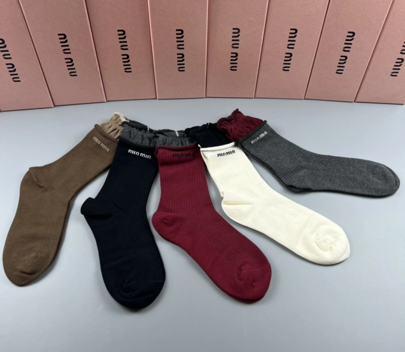 Resilient Miu Miu Socks 274415