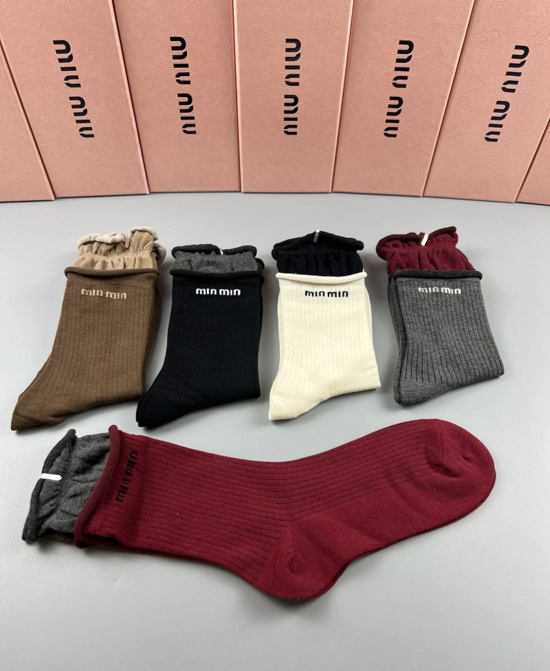 Resilient Miu Miu Socks 274415