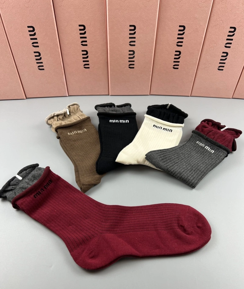 Resilient Miu Miu Socks 274415