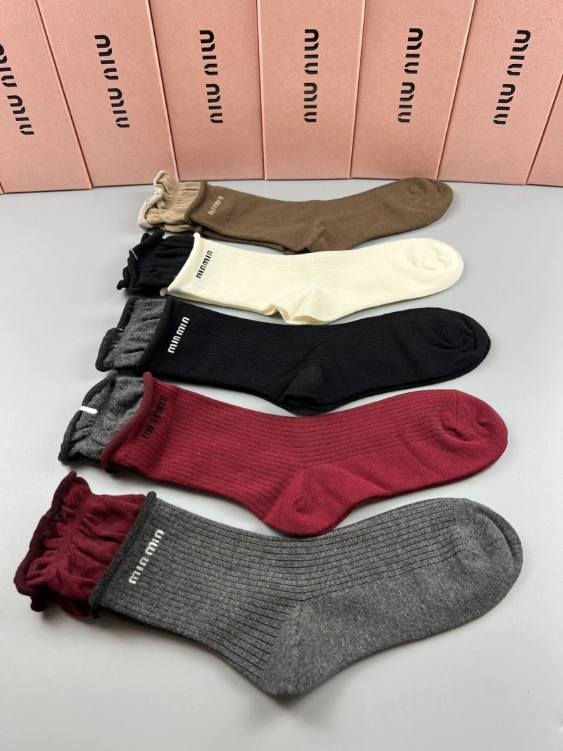 Resilient Miu Miu Socks 274415