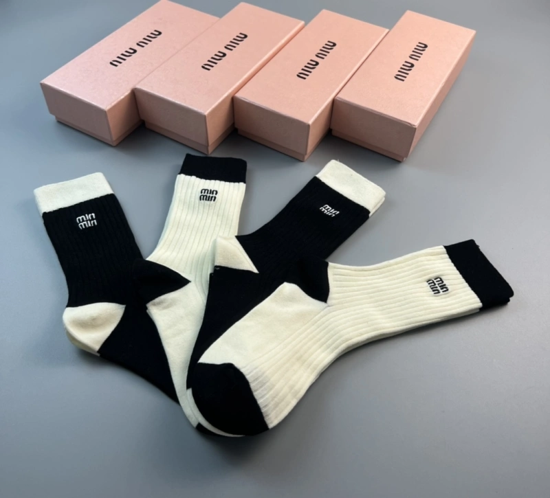 Casual Miu Miu Socks 274416