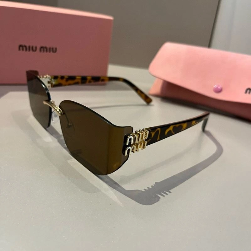 ZeroBulk Miu Miu Sunglasses 281489