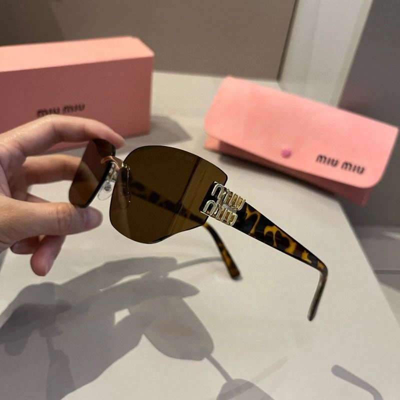 ZeroBulk Miu Miu Sunglasses 281489