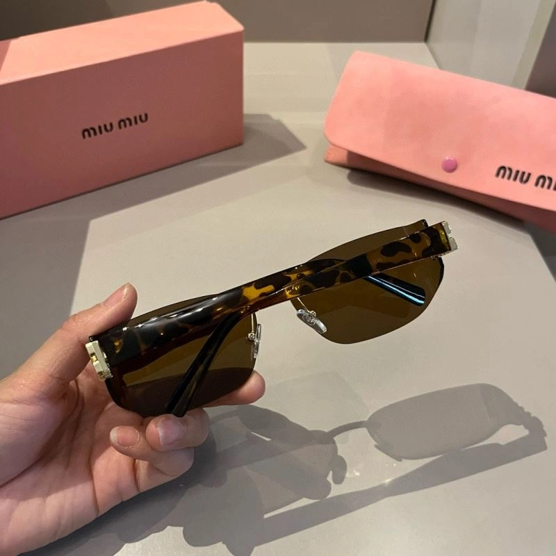 ZeroBulk Miu Miu Sunglasses 281489