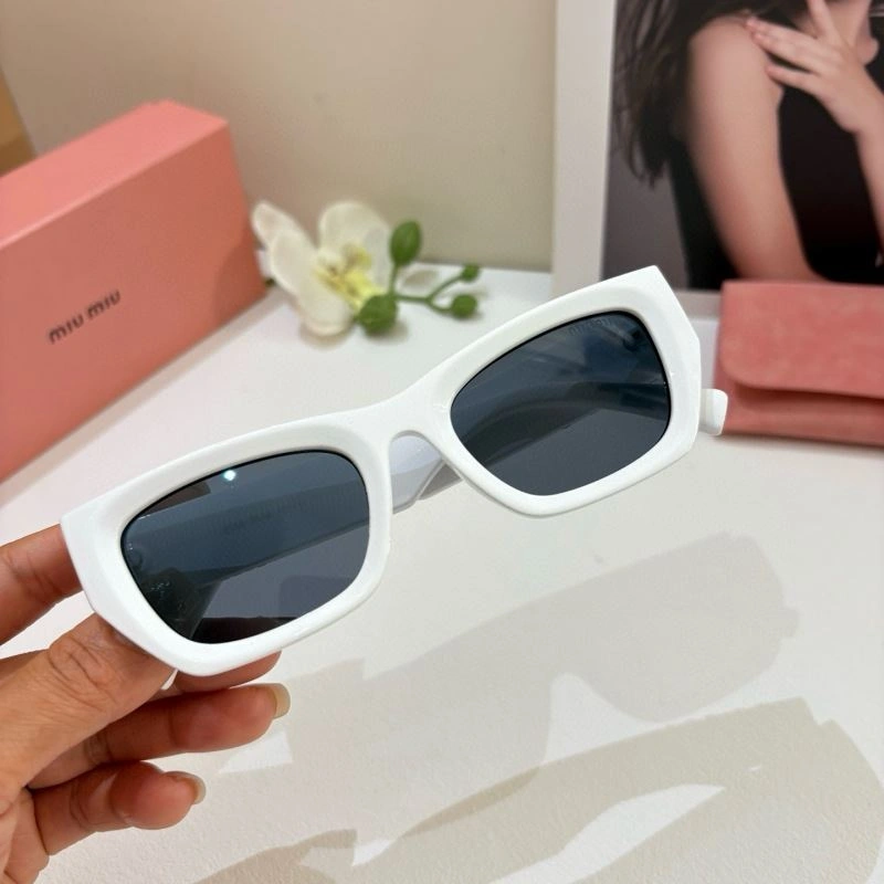 MoistureWicking Miu Miu Sunglasses 281486