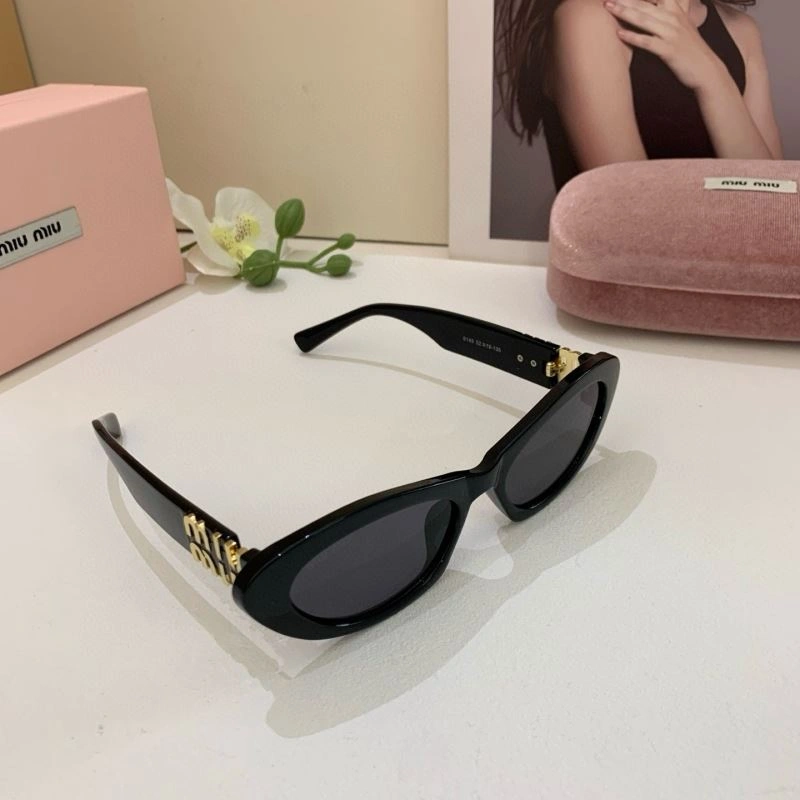 GoodFit Miu Miu Sunglasses 281485