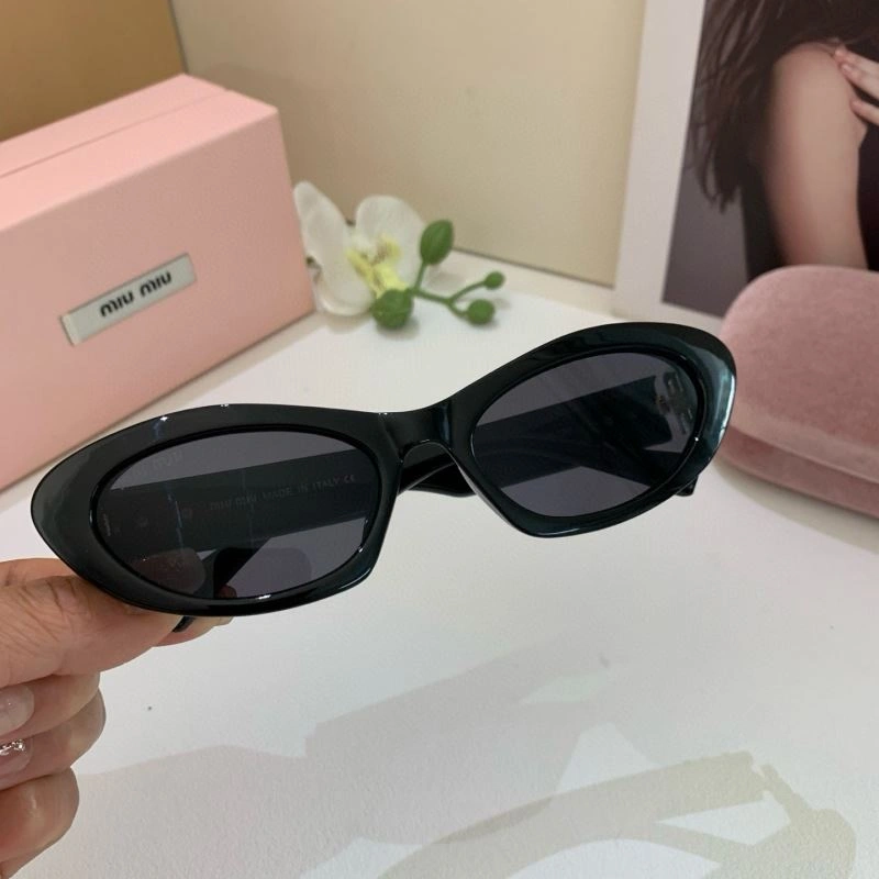 GoodFit Miu Miu Sunglasses 281485