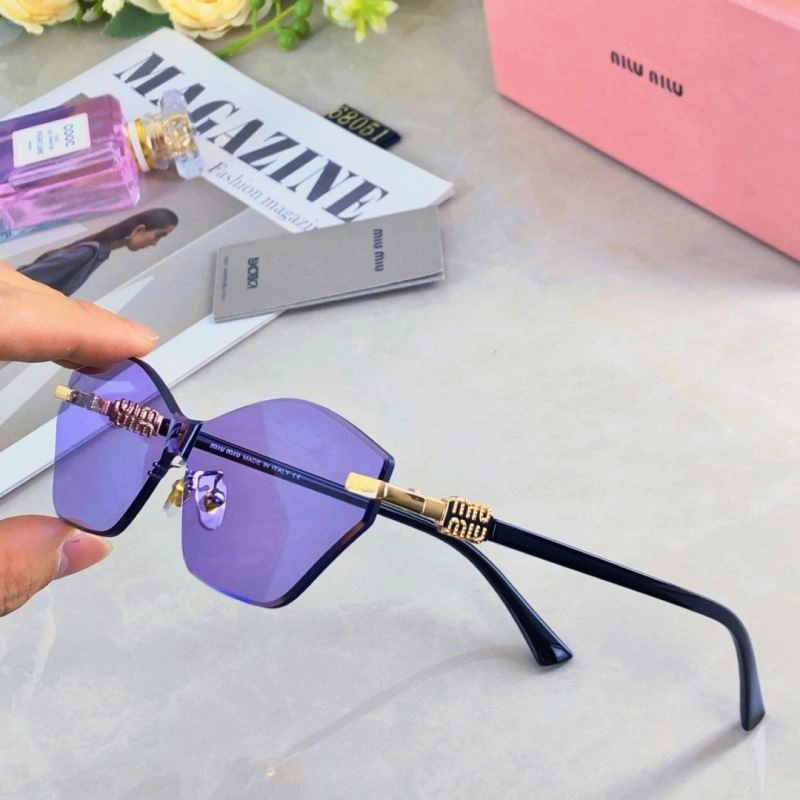 Bright Miu Miu Sunglasses 281497