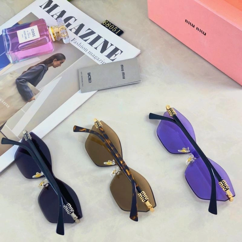 Bright Miu Miu Sunglasses 281497