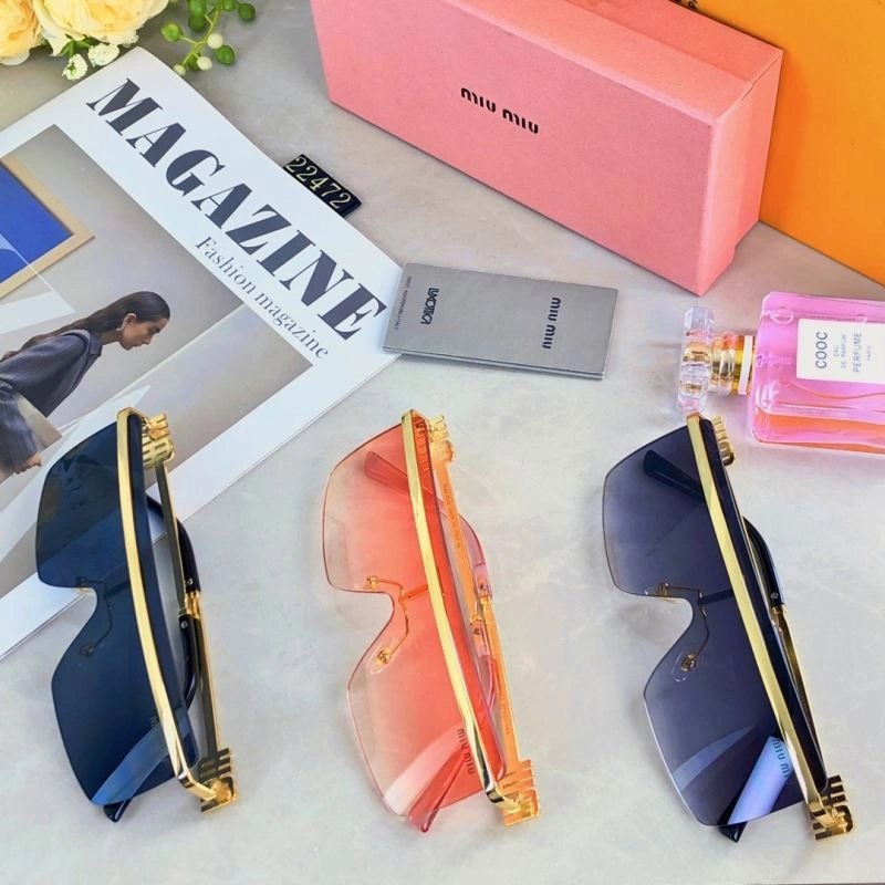 Miu Miu Sunglasses ModernLook 281498