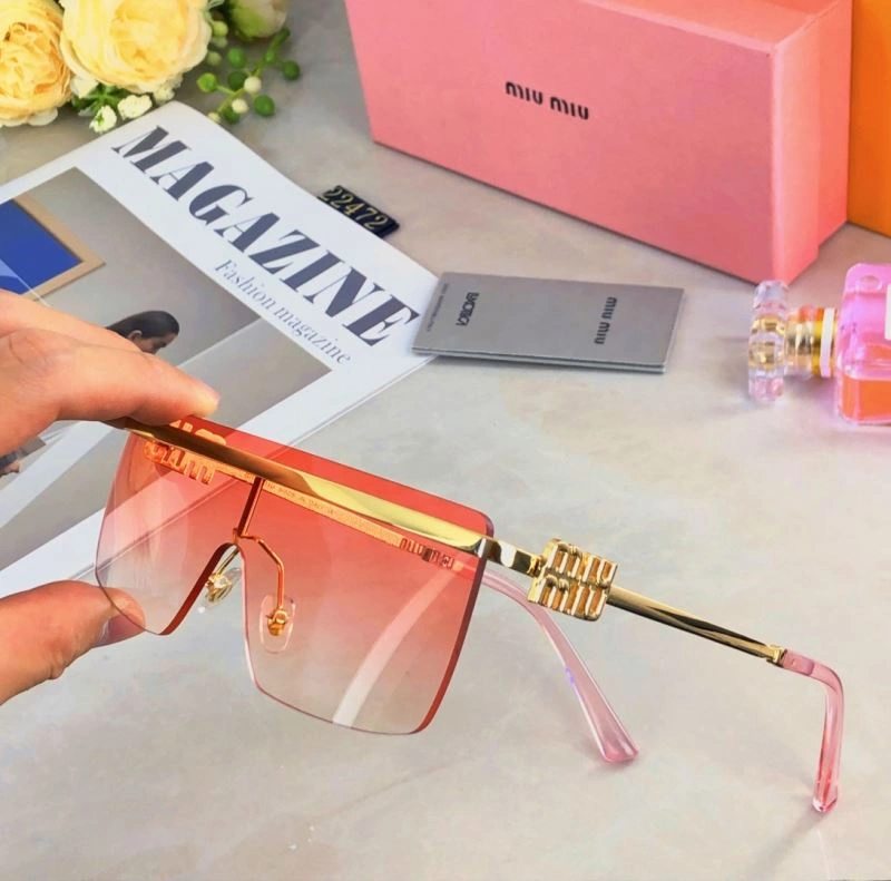 Miu Miu Sunglasses ModernLook 281498