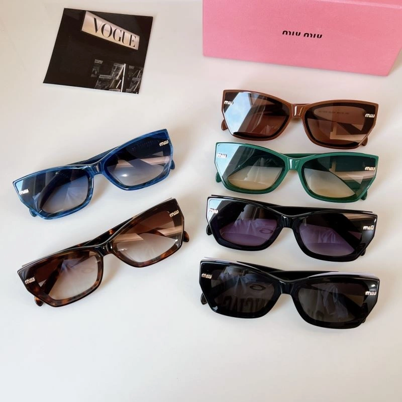 Supportive Miu Miu Sunglasses 281505