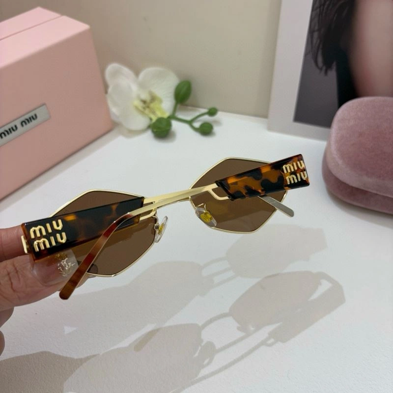 Miu Miu Sunglasses Colorful 281476