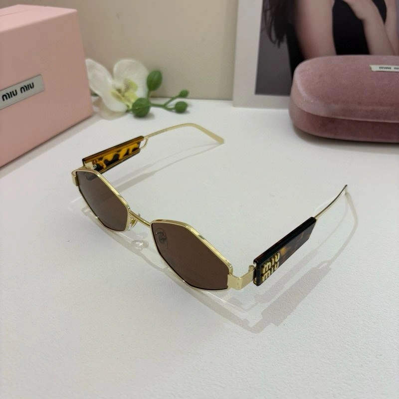 Miu Miu Sunglasses Colorful 281476