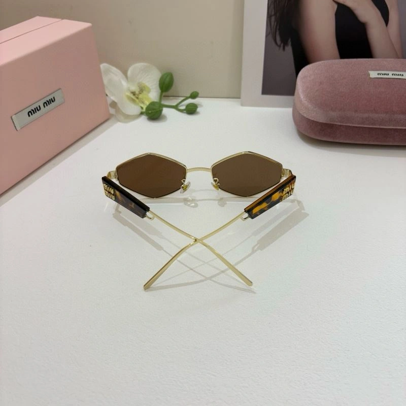 Miu Miu Sunglasses Colorful 281476