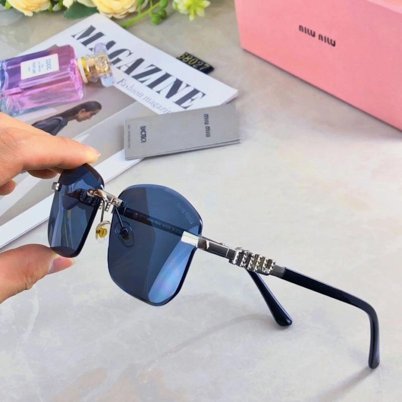 Packable Miu Miu Sunglasses 281499