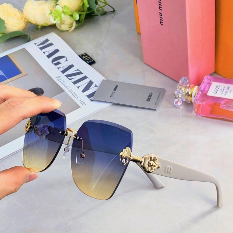 Miu Miu Sunglasses Functional 281479