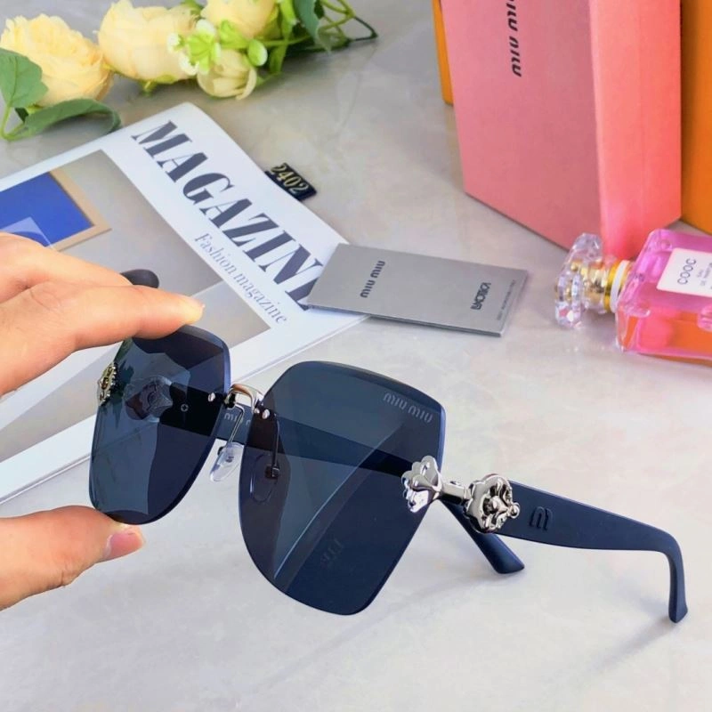 Miu Miu Sunglasses Functional 281479