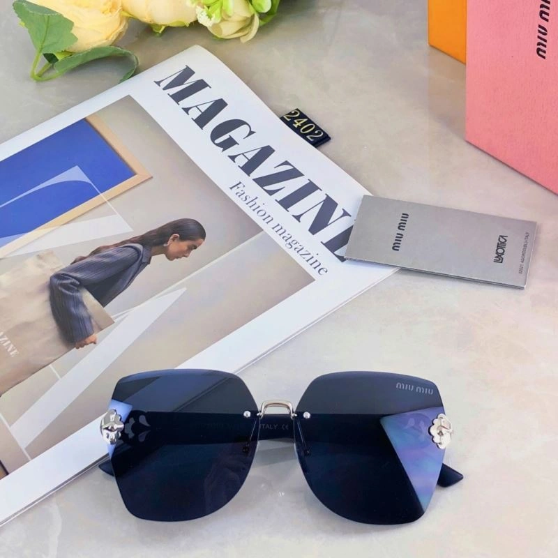 Miu Miu Sunglasses Functional 281479