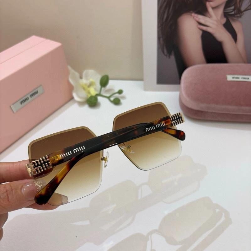 OdorResistant Miu Miu Sunglasses 281472