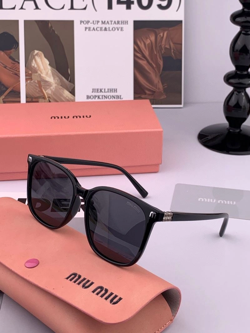 Tailored Miu Miu Sunglasses 281470