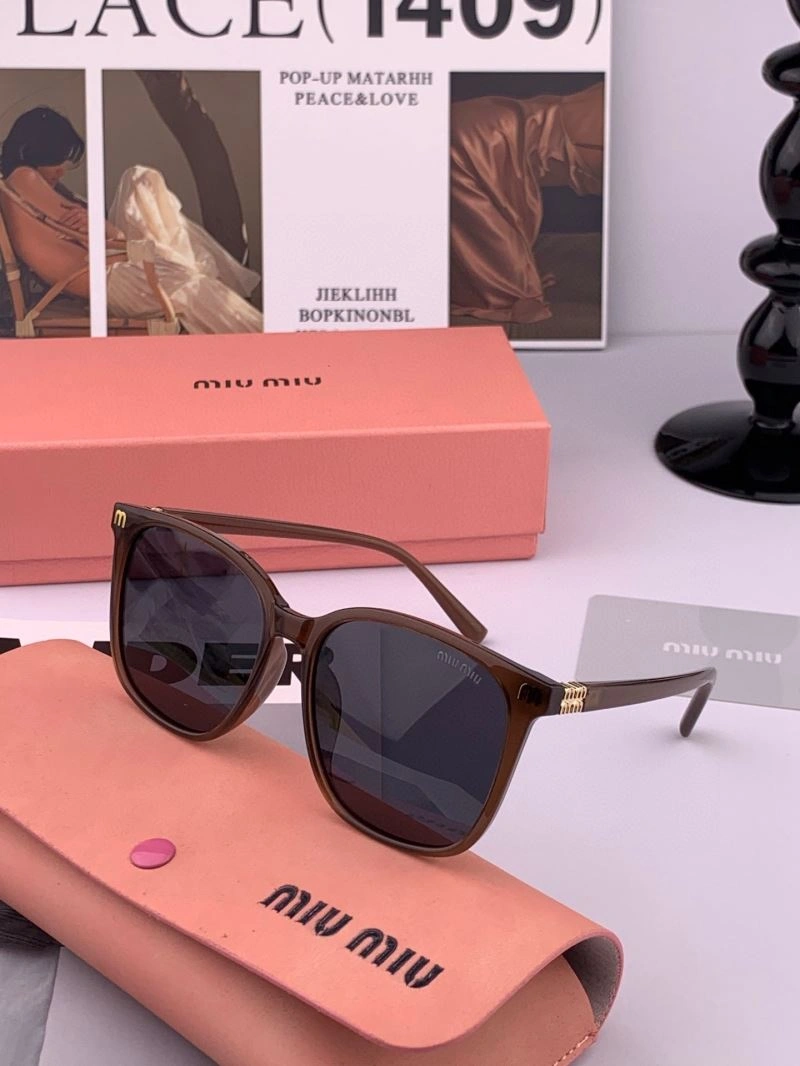 Tailored Miu Miu Sunglasses 281470