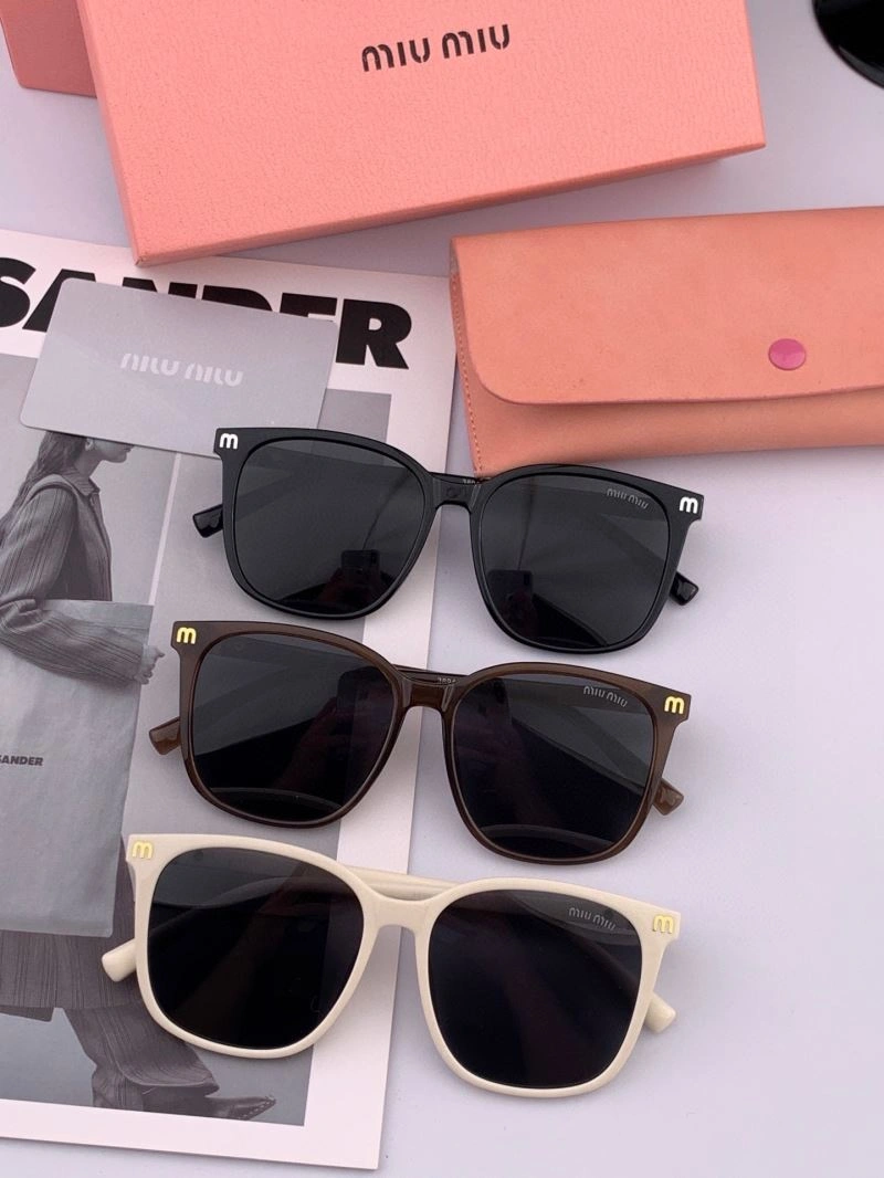Tailored Miu Miu Sunglasses 281470