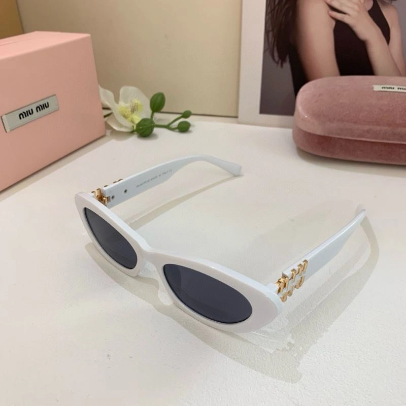 WrinkleFree Miu Miu Sunglasses 281469