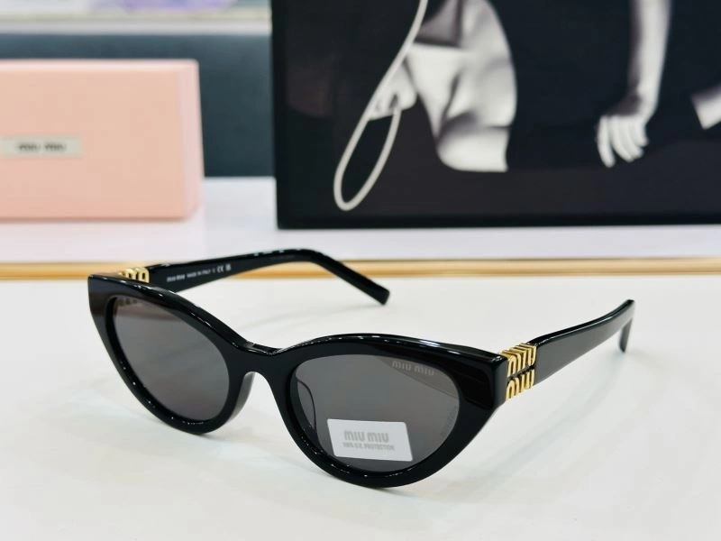 Cozy Miu Miu Sunglasses 281466