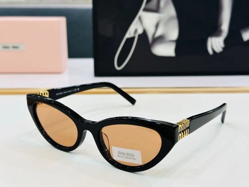 Cozy Miu Miu Sunglasses 281466