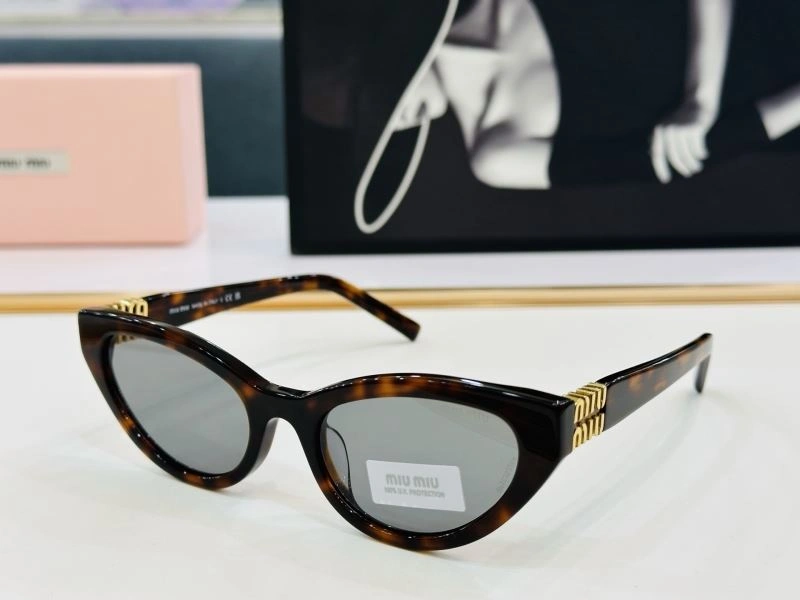 Cozy Miu Miu Sunglasses 281466