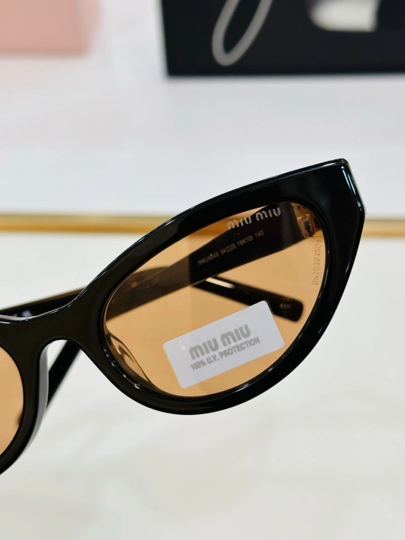 Cozy Miu Miu Sunglasses 281466