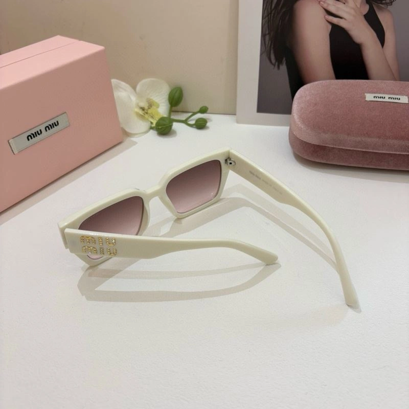 Miu Miu Sunglasses Breathable 281464