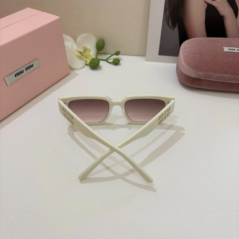 Miu Miu Sunglasses Breathable 281464