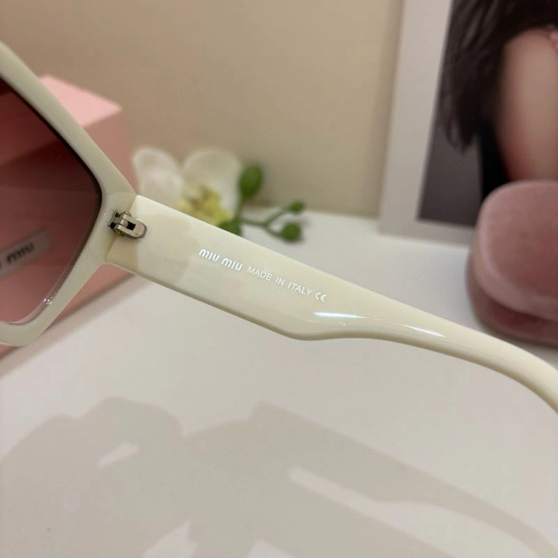 Miu Miu Sunglasses Breathable 281464