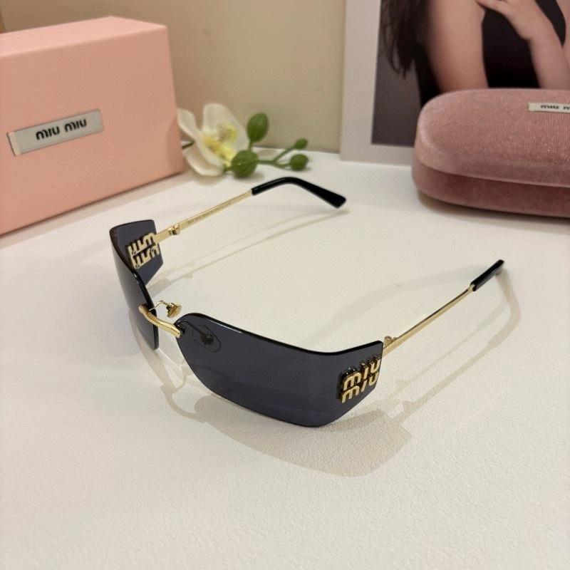 Miu Miu Sunglasses RelaxedFit 281463