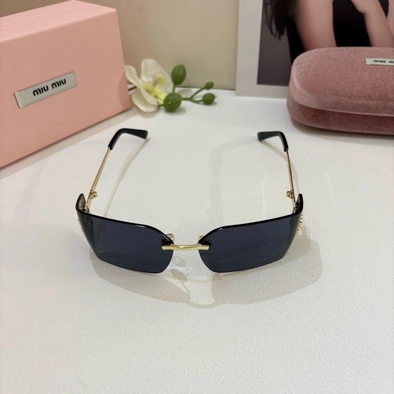 Miu Miu Sunglasses RelaxedFit 281463